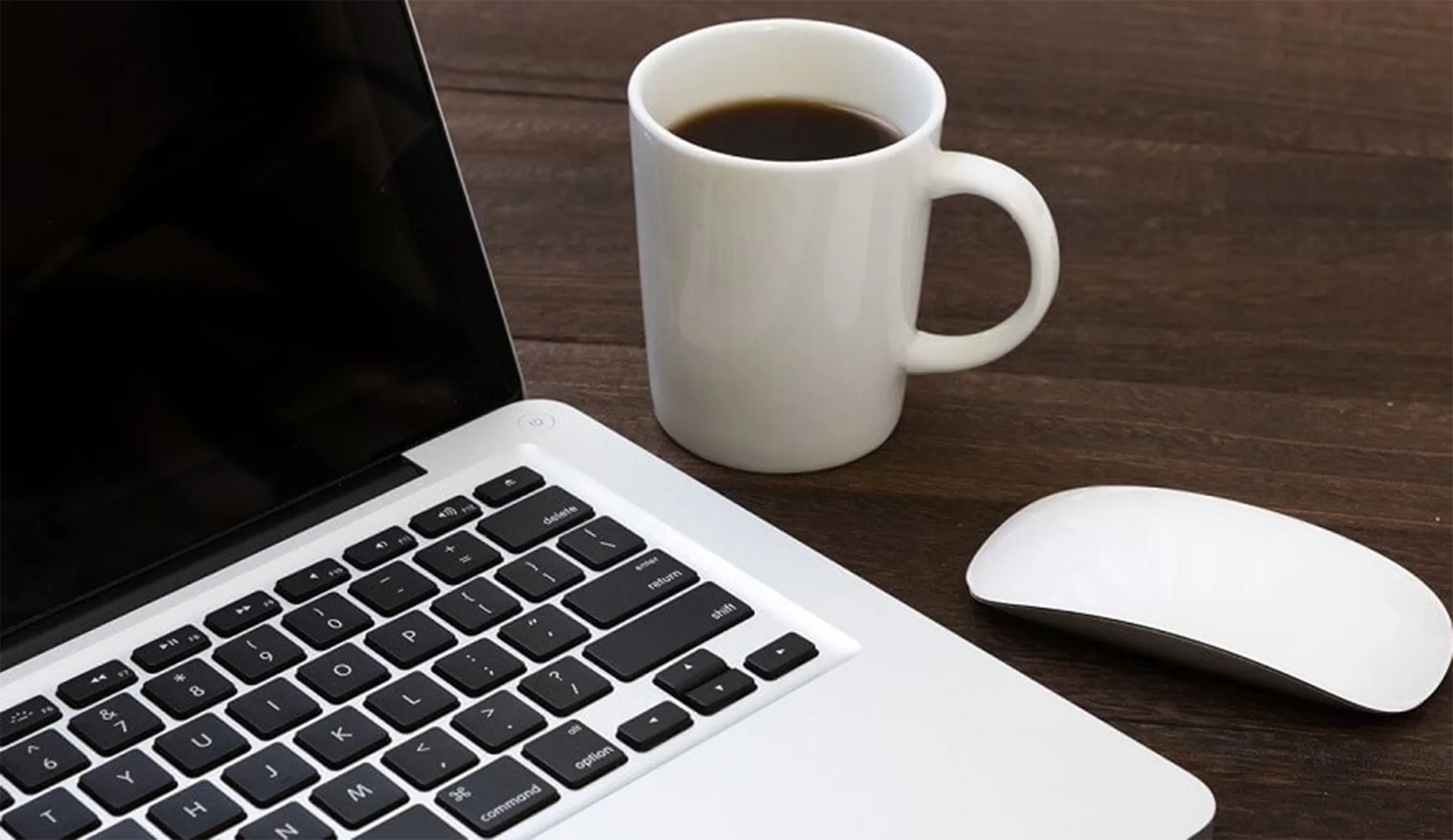 SYUWEBのファーストビュー画像